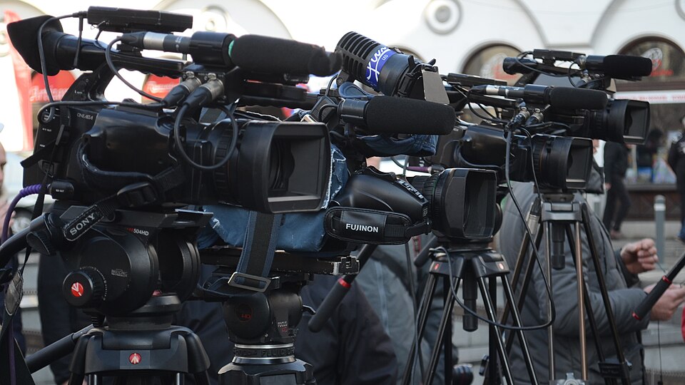 Camere de televiziune folosite in productia posturilor de canale romanesti tv transmise prin IPTV
